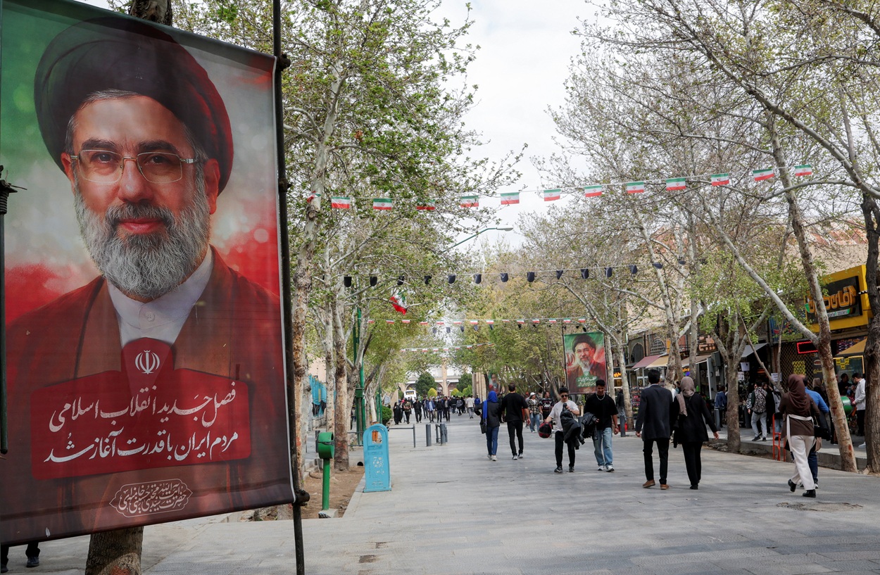 Irã condiciona abertura de Ormuz ao fim de bloqueio portuário dos EUA