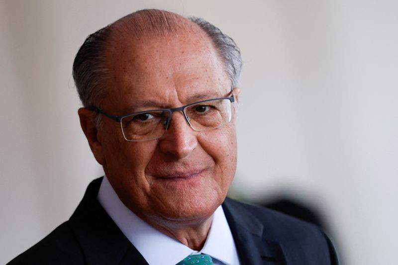 Redução de jornada é tendência mundial, diz Alckmin sobre escala 6×1