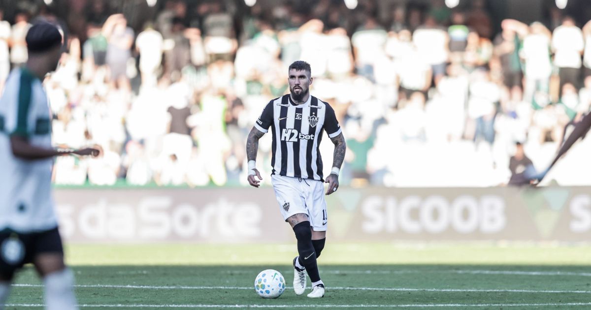 Veja lambança de Lyanco em gol do Coritiba contra o Atlético-MG