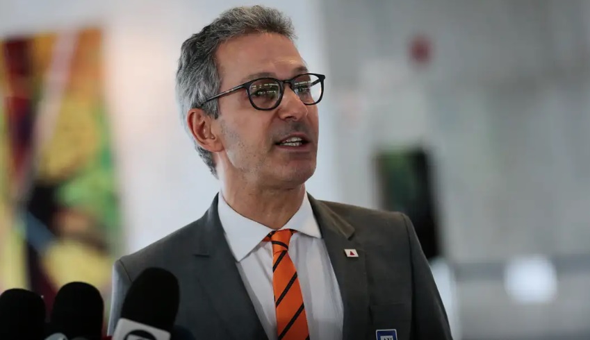 Zema volta a atacar STF e é alvo de pedido de investigação