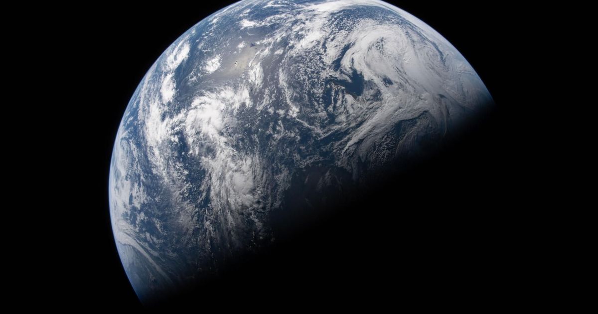 Astronauta revela vídeo inédito da chegada à Terra após retorno da Lua