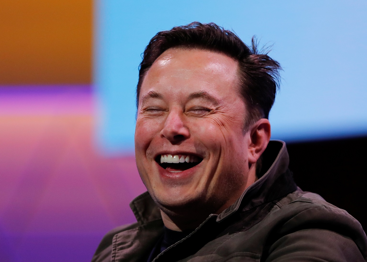 Elon Musk se torna o primeiro trilionário do mundo após IPO da SpaceX